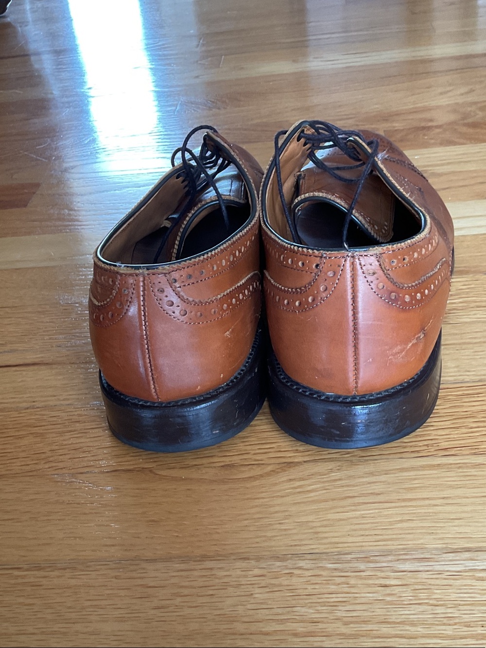 Allen Edmonds Cognac Brown Leather Wingtip Oxfords - Picture 3 of 6